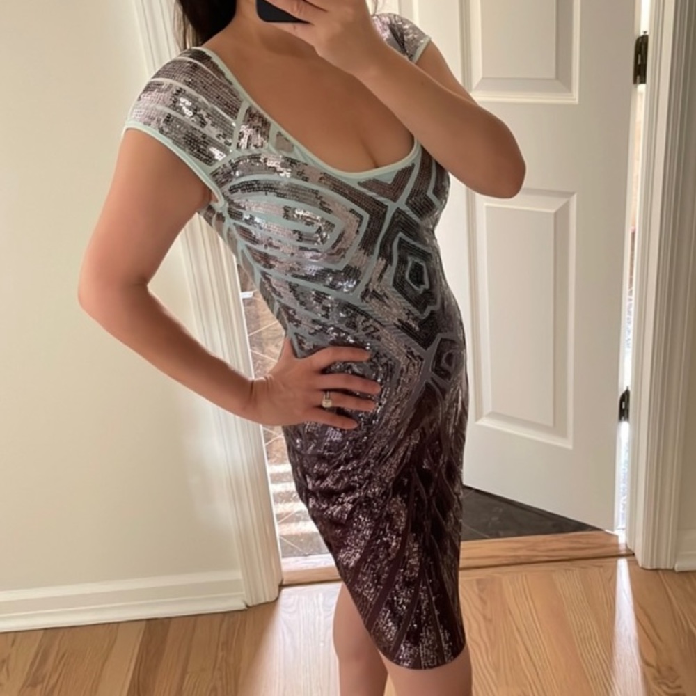 Ombré sequined body-con dress